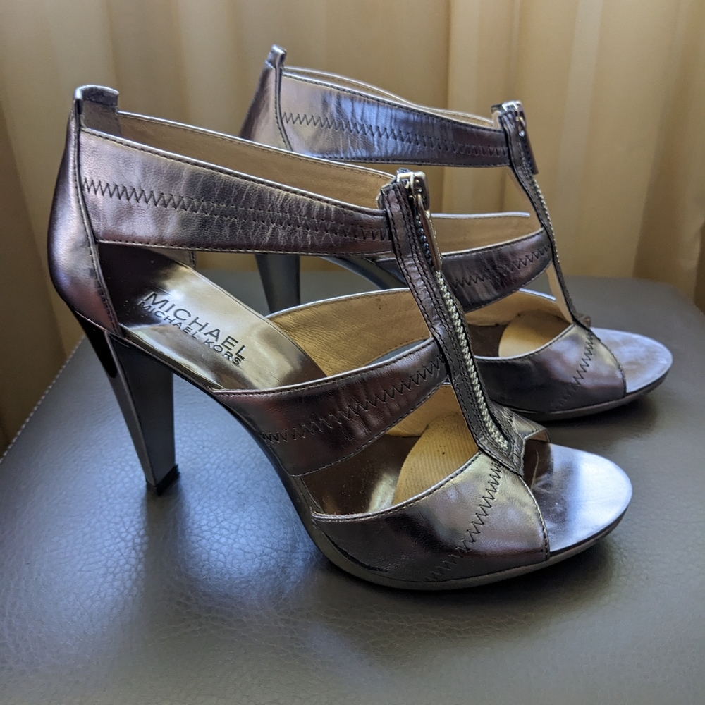 Michael Kors Zipper Gunmetal Sandal Pump, Size 6.5